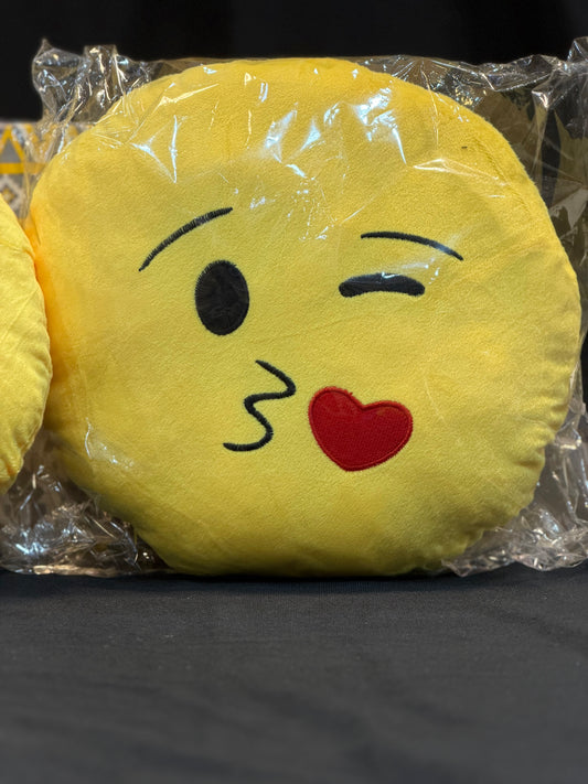 ✨ Emoji Heart Shape Cushion Cover – Cute & Stylish ✨