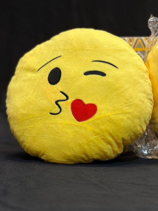 ✨ Emoji Heart Shape Cushion Cover – Cute & Stylish ✨