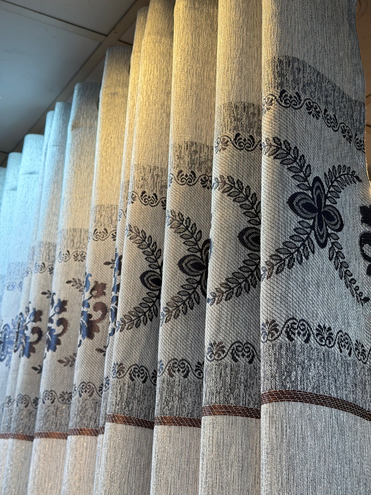 ✨ CURTAINS – LATEST BEAUTIFUL ARTICLE ✨